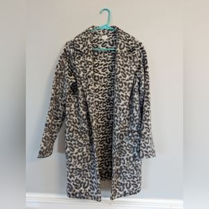 Snow leopard print Peacoat